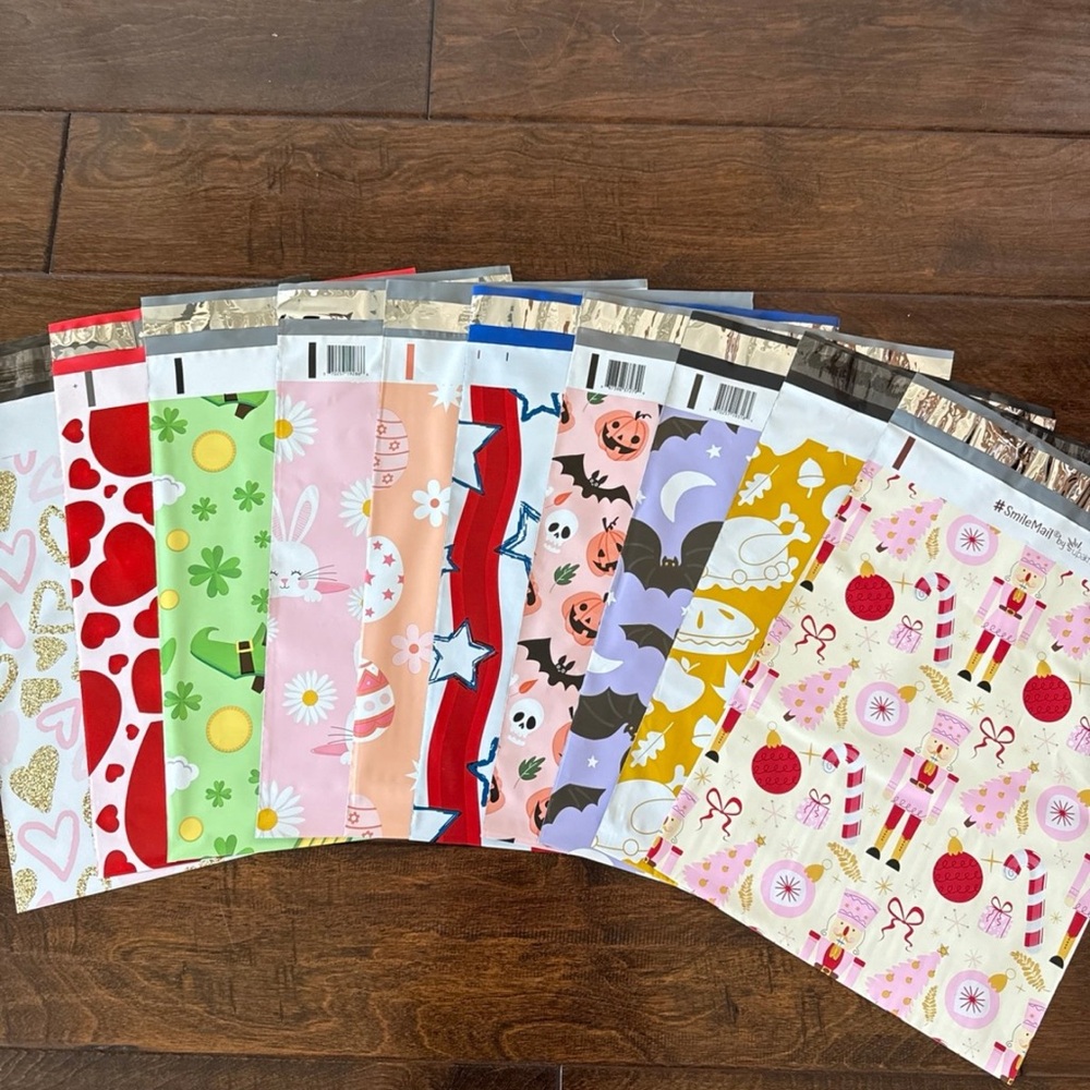 40 Pack - 10x13” The Ultimate Holiday Set of Poly Mailers